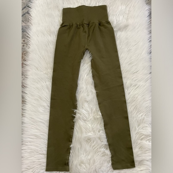 Free People High-Rise 7/8 Length Good Karma Leggings - Picture 4 of 5